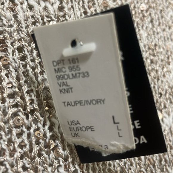 Antonio Melani long sleeve sweater! Size large. Taupe and ivory color. - Picture 4 of 4